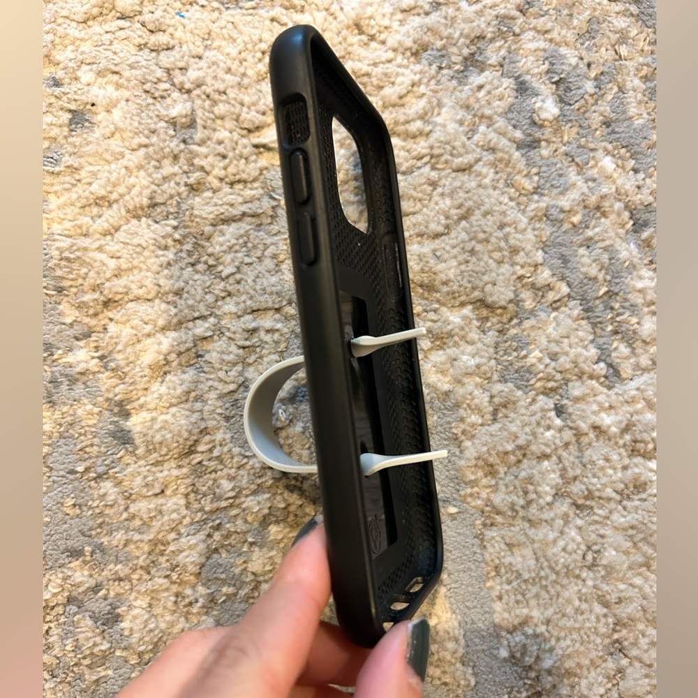 Loopy Phone Case. 11Pro - Picture 2 of 3